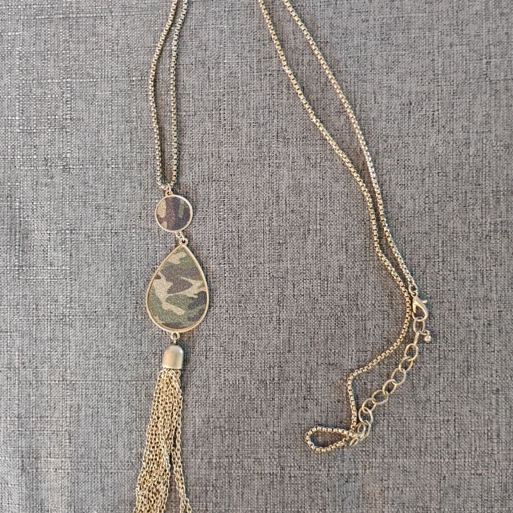 Elegant Gold and Camouflage Pendant Necklace